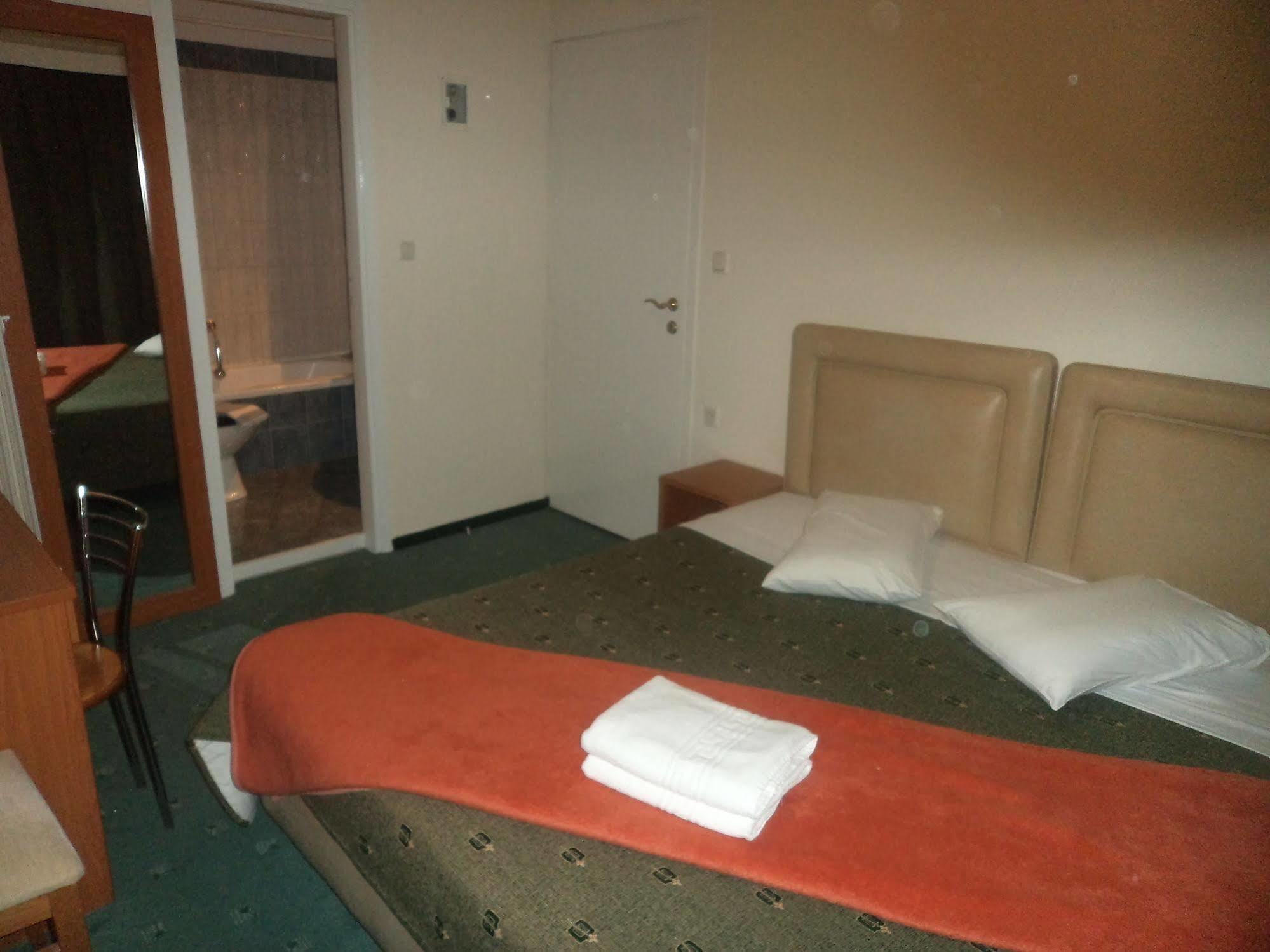 Nestorion Hotel Athens Ngoại thất bức ảnh
